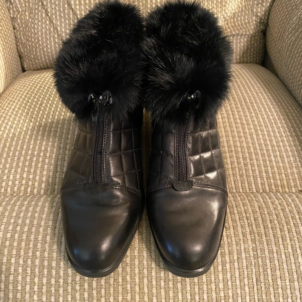 Women’s size 9.5 ankle boots